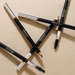 Brow Filler Pencil -ArtDéco || Benefit || Bobbi Brown Winkel 2iLedg033489 2 global