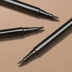 ArtDéco Look, Brows Are The New LashesPro Tip Brow Liner -ArtDéco || Benefit || Bobbi Brown Winkel 5hPrPi612213 7 global
