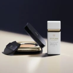 Radiant Cushion Foundation Natural -ArtDéco || Benefit || Bobbi Brown Winkel 61yyAo1032796 5 dgl NL