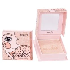 Benefit WANDERful World CollectionCookie Highlighter Powder