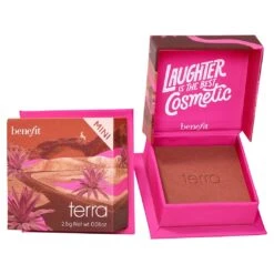 Benefit WANDERful World CollectionTerra Blush Powder