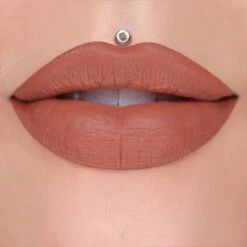 Star WeddingVelour Liquid Lipstick Down The Aisle -ArtDéco || Benefit || Bobbi Brown Winkel bI2Aar1052218 2 global